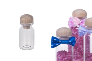 Faveurs en forme des petites bouteilles avec un bouchon en bois-εικόνα_σύνθεση