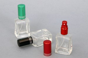 Flacon de parfum 15 ml en verre avec vaporisateur et bouchon en aluminium en différentes couleurs - 6 pcs-εικόνα_σύνθεση
