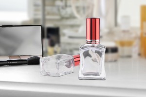 Flacon de parfum 15 ml en verre avec vaporisateur et bouchon en aluminium en différentes couleurs - 6 pcs-εικόνα_σύνθεση