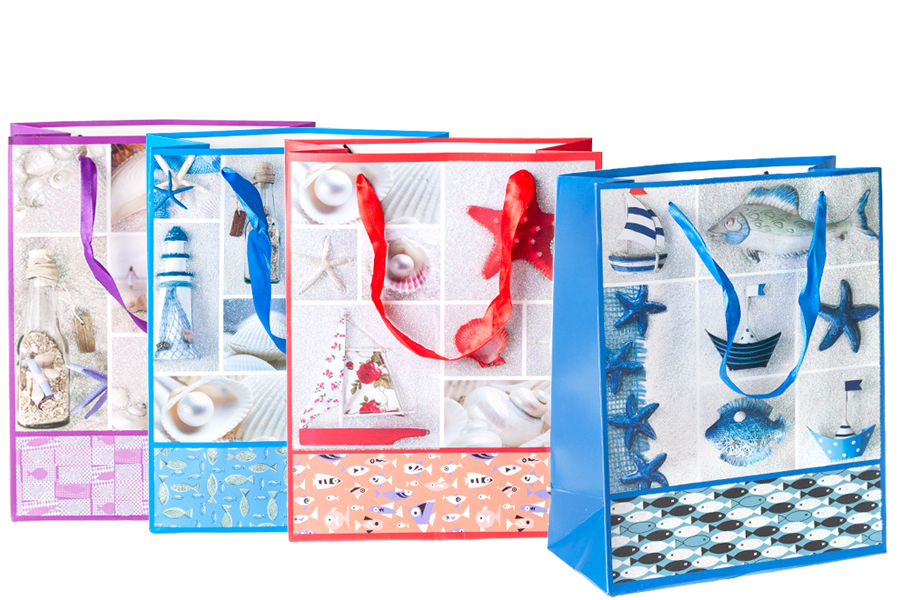 Geschenktasche laminiert mit Henkel aus Satin 210x100x260 mm Geschenktasche laminiert mit Henkel aus Satin 210x100x260 mm