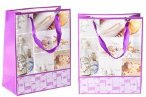 Geschenktasche laminiert mit Henkel aus Satin 210x100x260 mm Geschenktasche laminiert mit Henkel aus Satin 210x100x260 mm