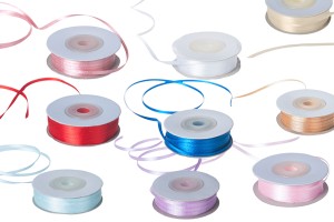 Ruban de satin pour décoration de 3 mm de large en différentes couleurs - 50 m par pièce-1
