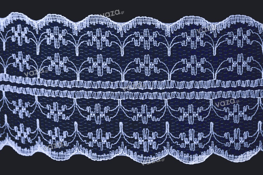 Stable polyester lace trim, 47 mm wide - 10 m long. 