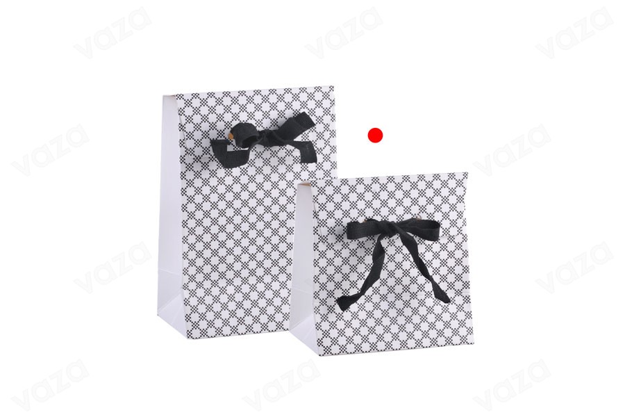 Boîte cadeau en papier avec un design spécial et un ruban imprimé de 10 mm pour le nœud 105 x 67 x 105-