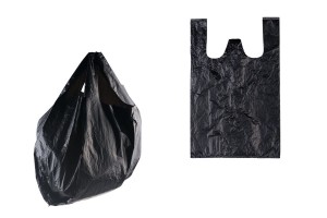 Black plastic bag in size 26x40 cm - 100 pcs-1