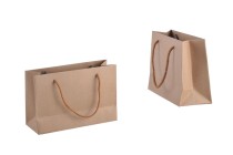 Geschenktasche aus Kraftpapier mit Baumwollhenkel  210x75x140