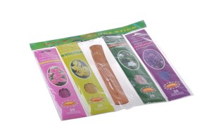 Lot de baguettes de bambou à 4 arômes naturels de plantes ou de fruits et socle en bois-εικόνα_σύνθεση