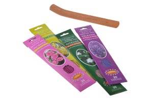 Lot de baguettes de bambou à 4 arômes naturels de plantes ou de fruits et socle en bois-εικόνα_σύνθεση