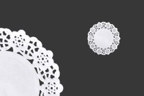 Papier chiffon en dentelle de 90 mm en blanc pour bocaux et bouteilles - 100 pcs