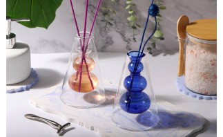Conteneurs de parfum d'espace