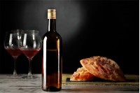 Sticle speciale și sticle pentru îmbutelierea vinurilor și a băuturilor