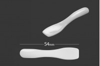 White plastic (PE) cosmetic spatula in size 54x11 mm - 24 pcs
