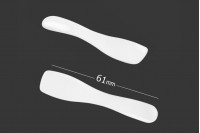 White plastic (PE) shiny cosmetic spatula in size 61x13 mm - 24 pcs