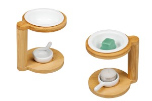 Ξύλινος αρωματιστής χώρου με κεραμικό δοχείο για melts και έλαια και κεραμικό κουταλάκι για ρεσώ-εικόνα_σύνθεση