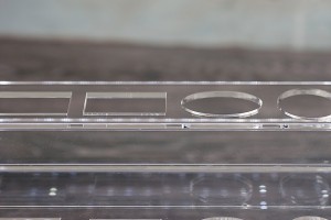 Kunststoffständer für Parfümflaschen-εικόνα_σύνθεση