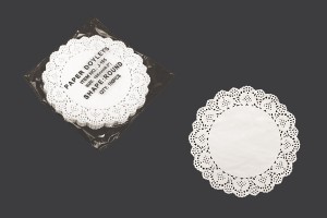 Petites nappes en papier sous la forme de dentelle en couleur blanche 165 mm - 100 pcs-1