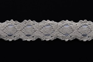 Baumwollspitze in beiger Farbe 25mm breit mit Klebeband - 4,6 Meter pro Stück-εικόνα_προϊοντική