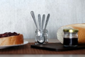 Cuillères à thé en acier inoxydable de 105 mm avec un motif en relief - 12 pcs-2