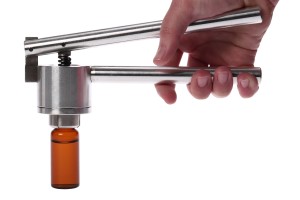 Verschlusswerkzeug für Kappen mit Crimp-Sicherheitsverschluss 20 mm-εικόνα_σύνθεση