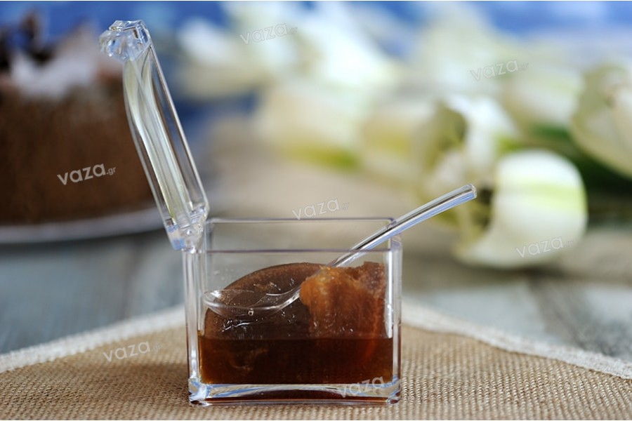 Caseta acrilat mm 81x57x70 transparent cu capac integrat și lingura (lungime 112 mm) pentru dulciuri si condimente