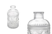 Bottiglia di vetro da 200 ml con disegni in rilievo.