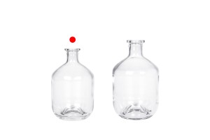 Bouteille en verre de 500 ml de forme cylindrique pour boissons alcoolisées-εικόνα_σύνθεση