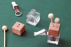 Bouteille de voiture aromatique 7 ml avec couvercle en bois, bâtonnets et bouchon - 25 pièces-εικόνα_σύνθεση