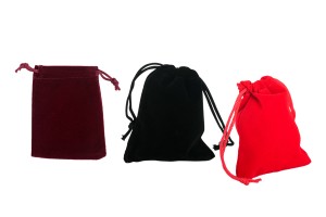 Samtsäckchen 70x90 mm in verschiedenen Farben -50 Stücke-photo_produit