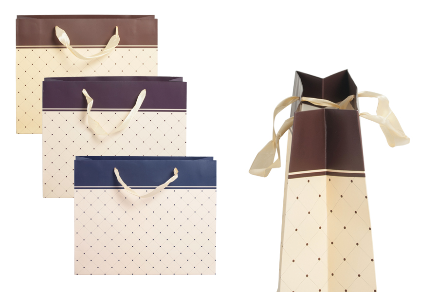 Geschenktasche mit Henkel aus Satin 320x110x260 mm in verschiedenen Farben Geschenktasche mit Henkel aus Satin 320x110x260 mm in verschiedenen Farben