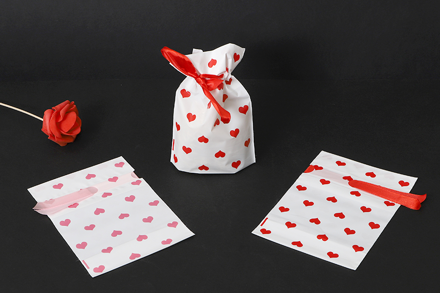 Plastikbeutel für Süßigkeiten und Bonbons 120x170 - 50 Stück Plastikbeutel für Süßigkeiten und Bonbons 120x170 - 50 Stück