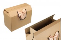 Κουτί - τσαντάκι δώρου 315x165x240 mm χάρτινο οικολογικό κραφτ με φιόγκο και χερούλι - 12 τμχ