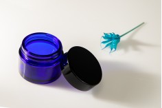 Βαζάκι γυάλινο 50 ml μπλε με πλαστικό παρέμβυσμα στο βάζο και εσωτερικό στο καπάκι