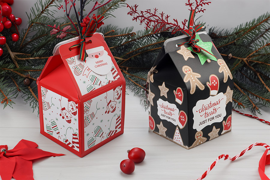 Christmas paper box 90x90x155 mm with ribbon and greeting card/tag - 10 pcs Christmas paper box 90x90x155 mm with ribbon and greeting card/tag - 10 pcs