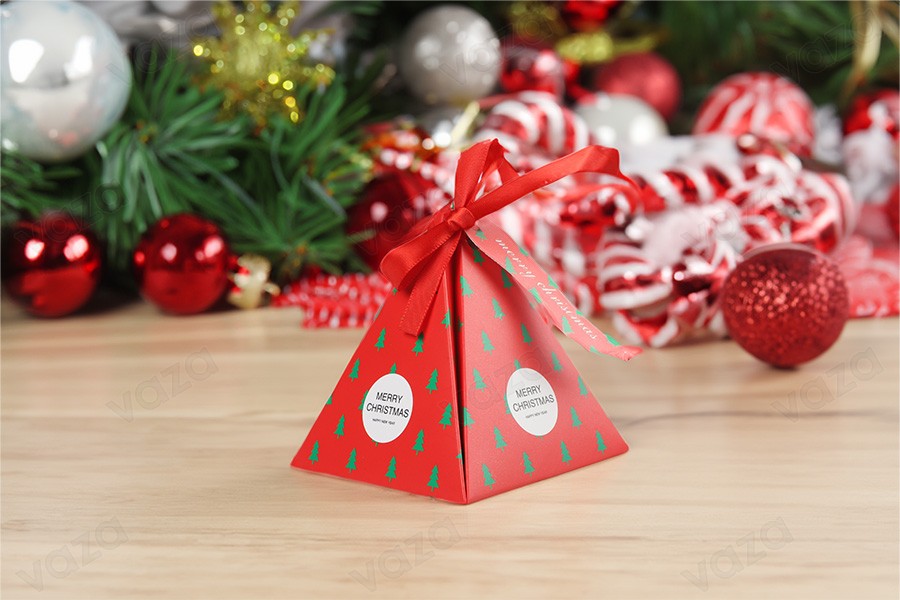 Christmas paper gift box 80x80x92mm in pyramid shape with ribbon and greeting card/tag - 10 pcs-bildgruppe