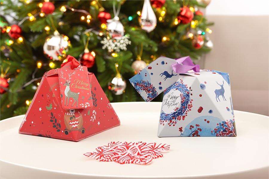 Christmas paper gift box 80x80x60 mm with ribbon and greeting card/tag - 10 pcs