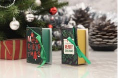 Χριστουγεννιάτικο χάρτινο κουτί δώρου 90x130x45 mm σε σχήμα βιβλίου με κορδέλα - 10 τμχ