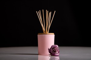 Bocal en verre 70 x 84 mm avec couvercle de sécurité en bois-εικόνα_σύνθεση