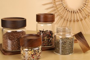 Glass jar 300 ml in cylindrical shape with wooden cap-εικόνα_σύνθεση