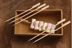 Brochettes de 180 mm en bambou avec poignée pour restauration et apéritifs - 200 pcs