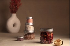 Petit pot transparent PET de 200ml avec couvercle en aluminium argenté avec joint d'étanchéité