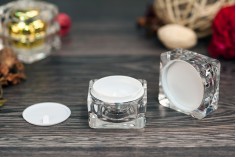 Luxury 15ml acrylic cream jar with sealing disc and EPE liner inserted in the cap.  