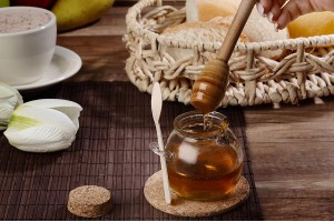 Rundes Glas 110 ml 66x69 mm mit Holzlöffel und Spitzkorken-εικόνα_σύνθεση