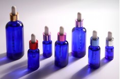 Γυάλινο μπουκαλάκι για αιθέρια έλαια 30 ml μπλε με στόμιο PP18