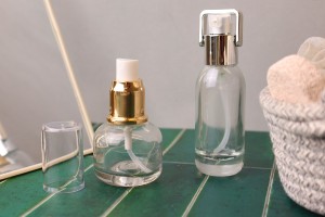 Kosmetikflasche 30ml aus Glas-bildgruppe