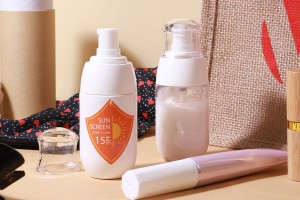 Bottiglietta PET da 50 ml con pompetta bianca e tappo trasparente.-εικόνα_σύνθεση