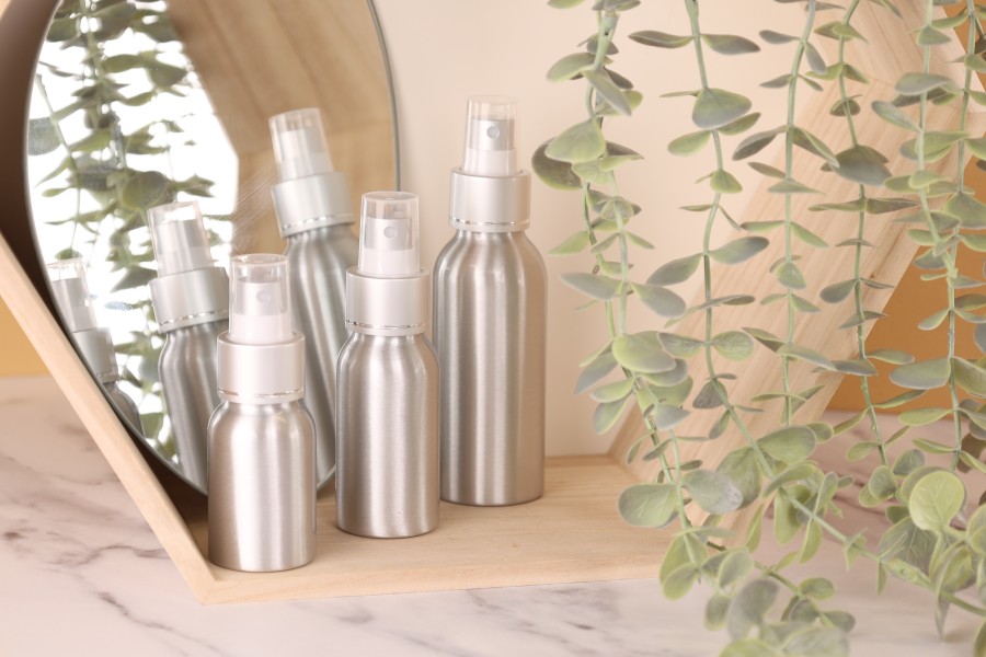 Φιάλη αλουμινίου 50 ml με σπρέι και πλαστικό καπάκι - 10 τμχ