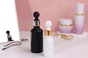 Tropfen für Tröpfchen von 5 bis 100 ml.-εικόνα_σύνθεση