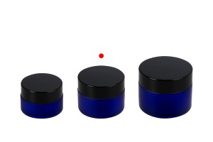 Petit bocal bleu en verre de 30ml avec joint en plastique sur le bocal et à l'intérieur du couvercle-4