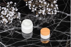 Jar for cream glass 30 ml in white color - without cap