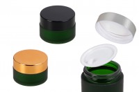 Petit bocal vert en verre de 20ml avec joint en plastique sur le bocal et à l'intérieur du couvercle